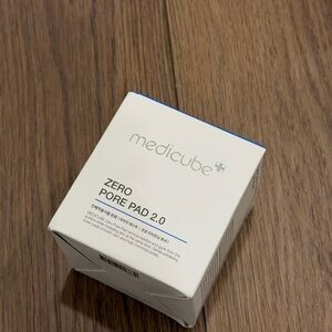 Medicube Zero Pore Pad 2.0 – White